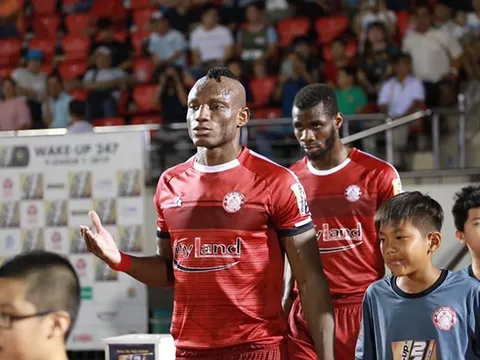 Louis Epassi Ewonde: 'Hòn đá tảng' của CLB TPHCM