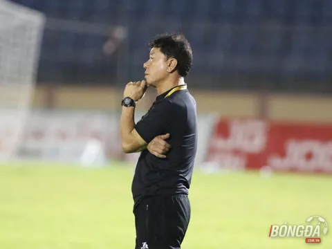 Thầy cũ Công Phượng bắt đầu ngán ngẩm với lời "tiên tri" của bầu Đức