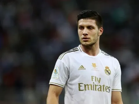 "Bom tấn" thành "bom xịt", ngôi sao của Real vẫn khiến thành London dậy sóng