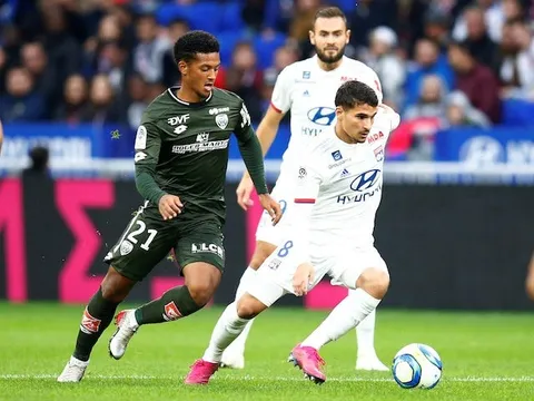 Vì một lý do, máy kiến tạo 50 triệu quyết tâm rời Lyon