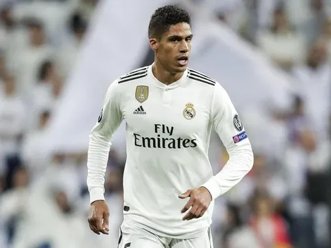 Figo nói về khả năng Messi cập bến Real Madrid