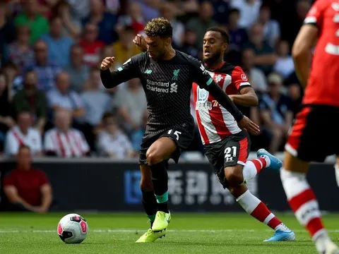 Mặc CĐV chỉ trích, "cục tạ" Liverpool vẫn lên tuyển