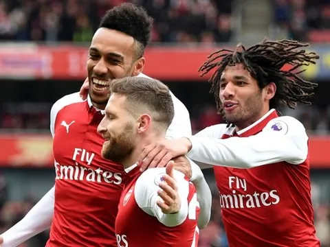 Dẹp giao kèo 3 năm, Emery xuống tay bán rẻ 'tàn dư thời Wenger'