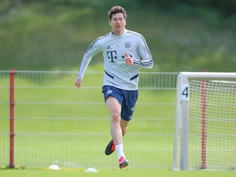 Mặc kệ COVID-19, sao Bayern tập luyên điên cuồng chờ ngày tái xuất