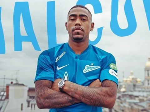 Vừa đến CLB mới, bom xịt Barca đã dính vấn nạn phân biệt chủng tộc