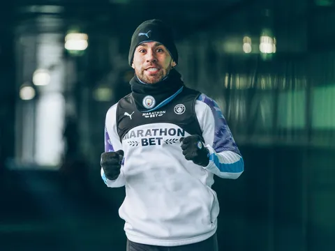 Bỏ nỗi đau MU, Man City sẵn sàng cho đại chiến Arsenal