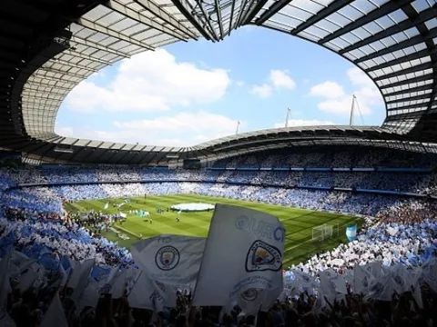 Man City "quyên" sân Etihad vì COVID-19...
