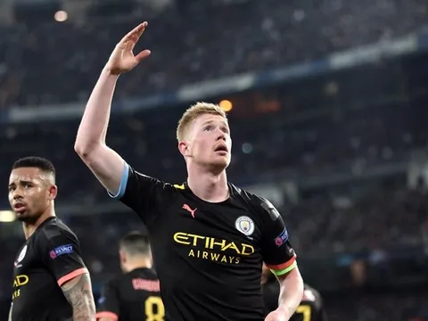 Man City tiến hành "trói chân" trụ cột