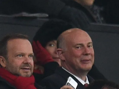 Ed Woodward triệu hồi 'cáo già CN', lật kèo Dortmund cuỗm ngọc quý trung tuyến
