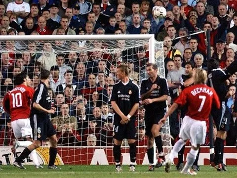 Man United và những trận cầu trong mưa bàn thắng