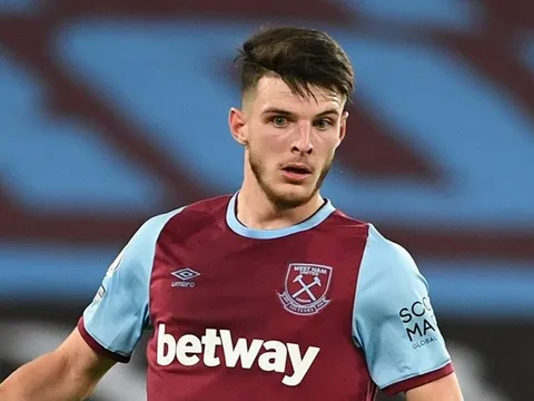 XONG! Vụ Declan Rice sáng tỏ, Man Utd cùng Chelsea 'khóc thét'