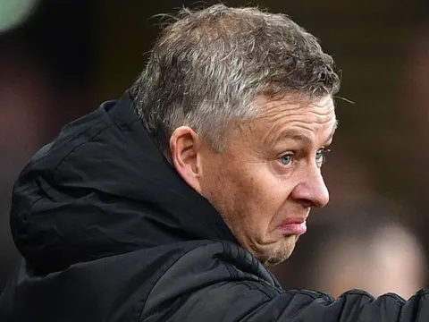 Tránh vỏ dưa gặp vỏ dừa, Man Utd thất kinh cuống cuồng tháo chạy