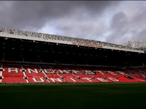 Man Utd chi tiền hỗ trợ nhân viên mùa đại dịch