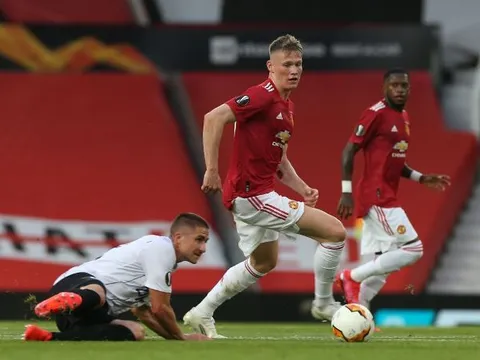 Man Utd cũng đang có tiền vệ hàng chục triệu bảng