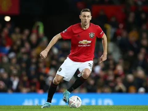 Man Utd gia hạn với Matic, fan Quỷ đỏ chỉ ra một mối lo