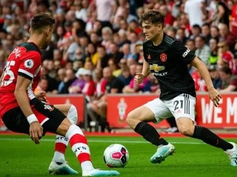 "Man Utd hẳn đang nghĩ: 'Chúa ơi, không thể tin chúng ta mua cậu ấy giá đó'"