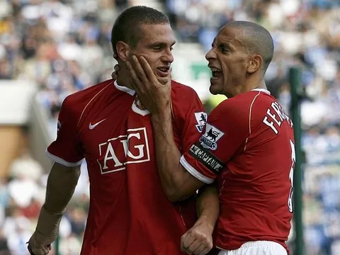 Man Utd không thay được cặp Vidic-Ferdinand... cho đến bây giờ