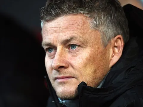 Man Utd khủng hoảng, Ryan Giggs đăng đàn nói 1 câu về ghế nóng của Solskjaer