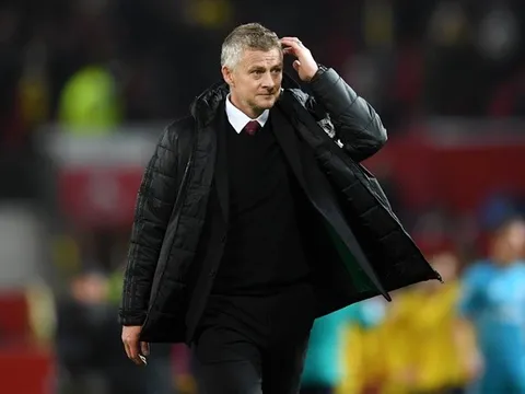 M.U mất trắng quả penalty trước Arsenal?