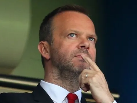 Man Utd 'ngựa quen đường cũ', tuột mất 'siêu máy quét' vào tay PSG