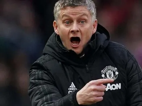 Man Utd nhận "cú hét" 100 triệu từ Napoli