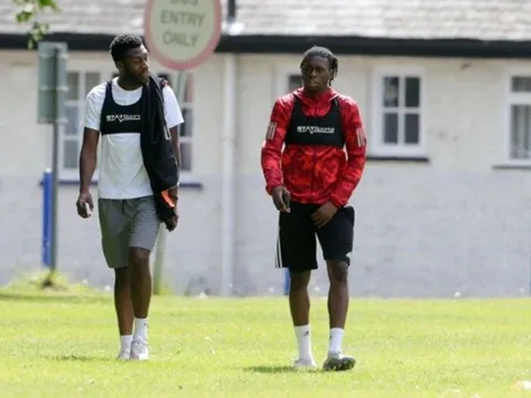 Tập cùng kẻ bị quên lãng, 'quái thú Man Utd' bị đuổi phải lủi thủi ra về