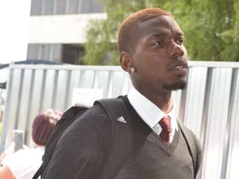 Man Utd "xin" Pogba cho thêm thời gian