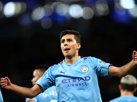 Sao Man City 'làm nhục' đối thủ bằng kỷ lục khó tin