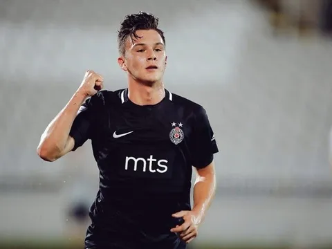 Thay Sancho, Man Utd chốt hạ thần tốc vụ 'ngọc quý' 12 triệu từ Serbia