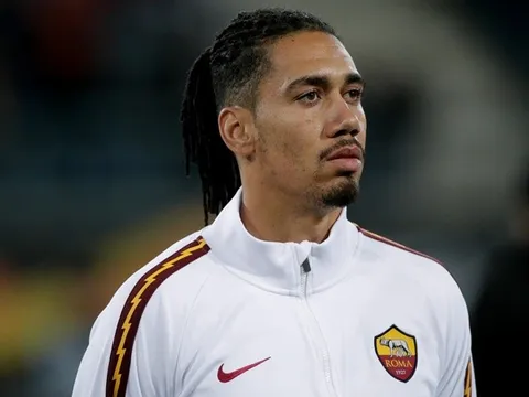 'Man Utd nên giữ Smalling và sẵn sàng nâng cấp hàng thủ'