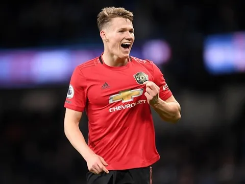 Tôn sư trọng đạo, 'mad dog' Man Utd ứng xử chuẩn mực với Mourinho