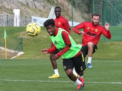 Không được Solskjaer ngó ngàng, 'kẻ thất sủng M.U' ra lệnh đại diện đàm phán Chelsea