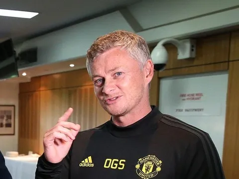 Man Utd lại “im lặng” sau 2 thương vụ: Vấn đề nằm ở đâu?