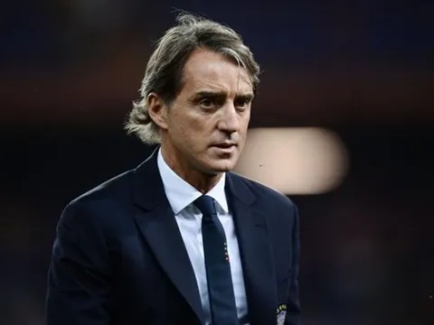 “COVID-19 quá khủng khiếp, Serie A có thể bắt đầu lại từ tháng 6”