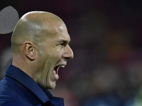 Không phải Hazard, đây là cơn đau đầu lớn nhất của Zidane