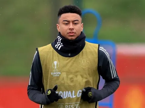 Tiến hành kiểm tra y tế, "kẻ thừa" OTF sắp ra mắt đội bóng mới