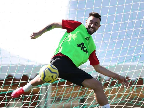 Solskjaer: "Tư duy của cậu ấy nhanh nhạy hơn nhiều người khác"