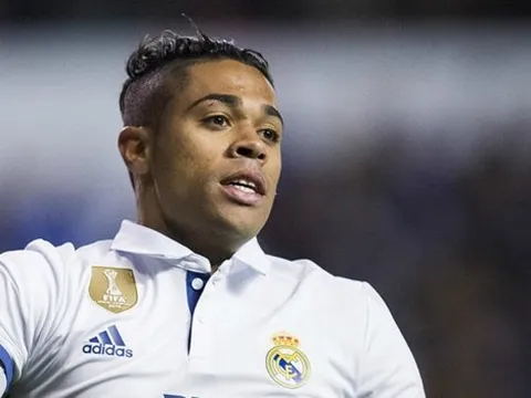 Thi đấu bùng nổ, "số 7 kém may mắn" níu giữ hy vọng trụ lại Bernabeu