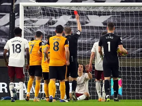 Arsenal nên đau đớn khi phát hiện ra 'chân tướng' về thẻ đỏ của Luiz