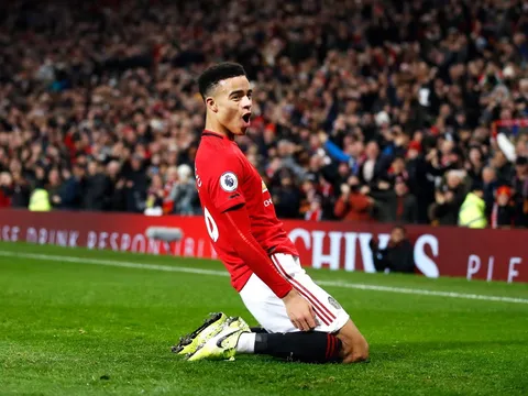 "Lần đầu trinh sát Man Utd đến xem, tôi vào sân và ghi 10 bàn"
