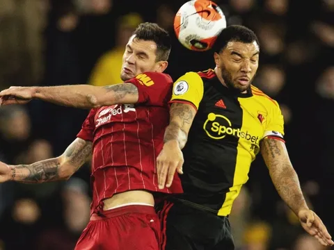 Mất cúp vàng, CĐV Liverpool nổi điên: "Của nợ; Tên mất não"