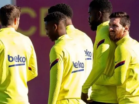 Mất "siêu trung vệ" 56 triệu, Gã khổng lồ nhắm "người thừa" Barca thay thế