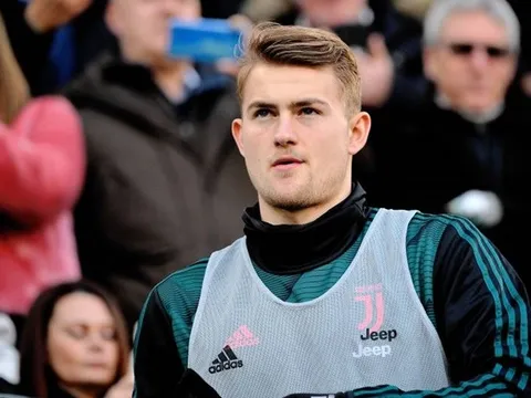 XONG! Bố bạn gái De Ligt lên tiếng, quá rõ cơ hội dành cho Man Utd