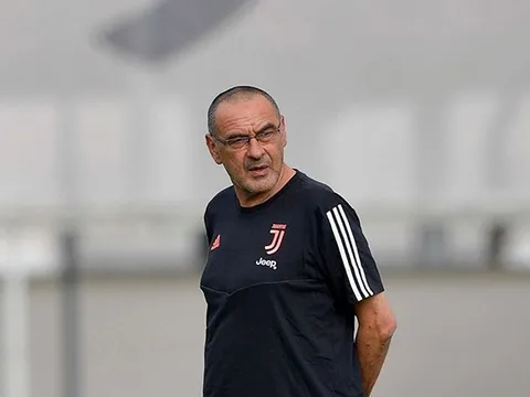 Maurizio Sarri có buổi tập đầu tiên cùng CLB mới