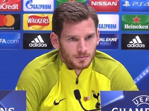 Được hỏi về tình hình hợp đồng, sao Spurs đáp lời tự tin