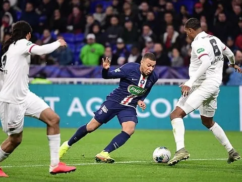Mbappe solo từ giữa sân ghi hattrick, PSG hủy diệt Lyon "bàn tay nhỏ"