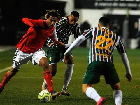 Chốt nơi kiểm tra y tế, Barcelona đẩy 'đá tảng' 21 tuổi sang CLB mới