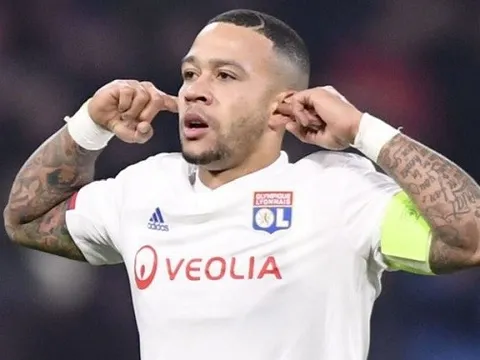 Memphis Depay lập poker giữa tin đồn chuyển đến Arsenal