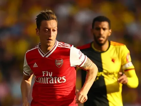 Arsenal bạc nhược, Ozil đăng đàn nói thẳng 1 câu gây sốc