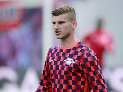 Michael Owen so sánh Timo Werner với 'hàng hớ' Chelsea